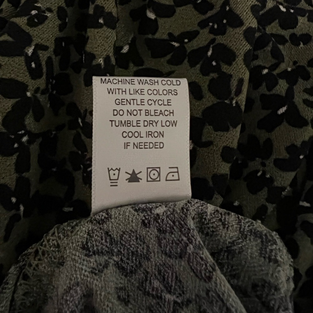Adrienne Vittandini Shirt Women Size XL Green and Black NWT Silver Chain Detail - Picture 4 of 5